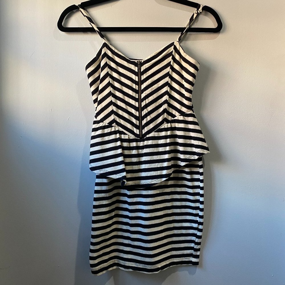 Urban Outfitters V Neck Form Fitting Dress